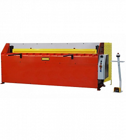 На сайте Трейдимпорт можно недорого купить Гильотина гидравлическая HQ01-1.6X2500B Stalex 372018. 