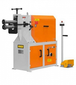 На сайте Трейдимпорт можно недорого купить Зиговочный станок электромеханический ETB-40 Stalex 373804. 